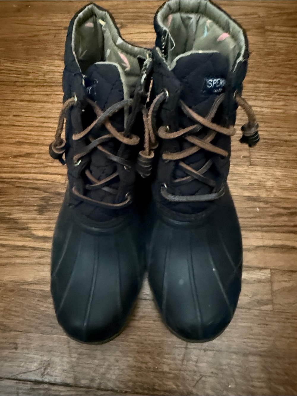 Sperry Black Quilted Boots with Shearling Lining